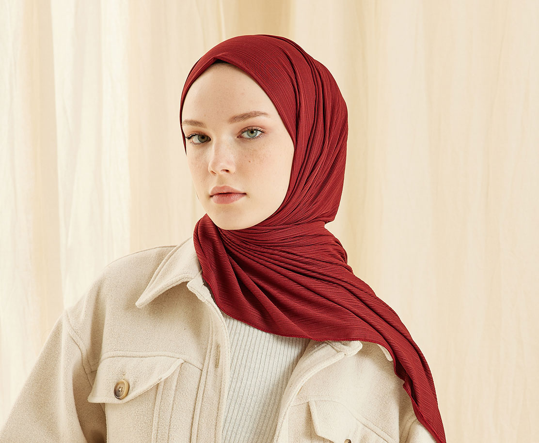 Burden Shawl Models in Hijab Clothing