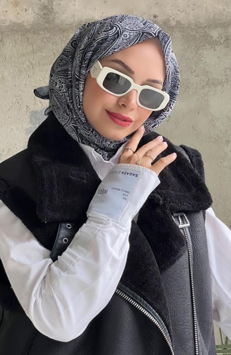 BURDEN İPEK - Etnik Desenli Soft Eşarp Siyah BURDEN İPEK - Etnik Desenli Soft Eşarp Siyah