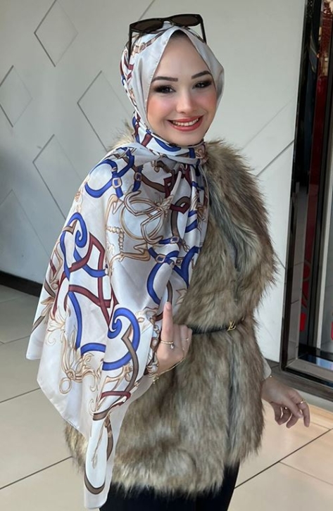 BURDEN İPEK - Premium İthal Zincir Desenli Şal Krem - Mavi